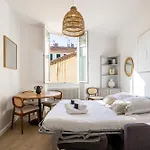 16 Forv - Apartment For 4 People City Center - 300M Palais
